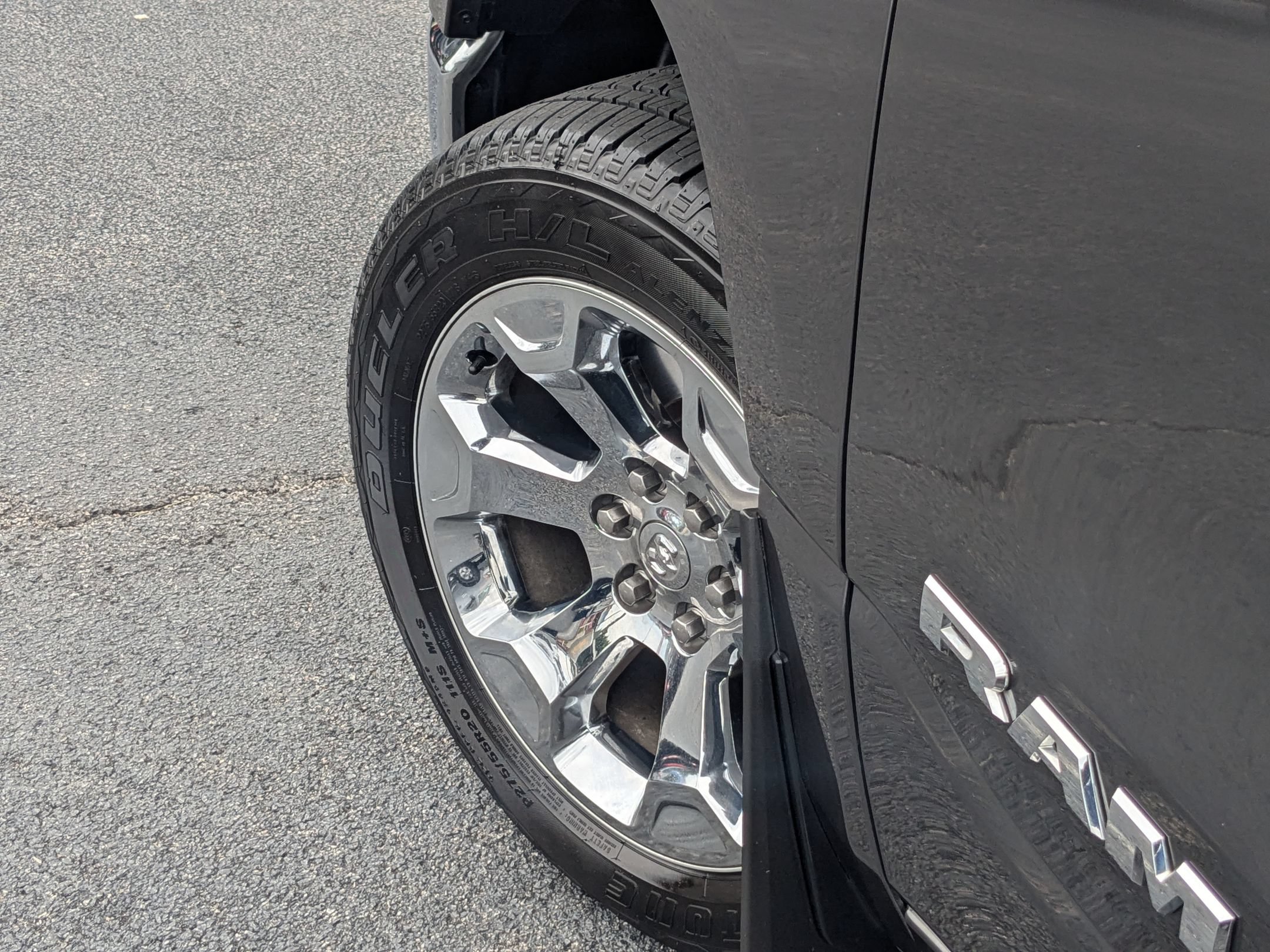 Used 2022 RAM 1500 Big Horn AWD/4WD image 9