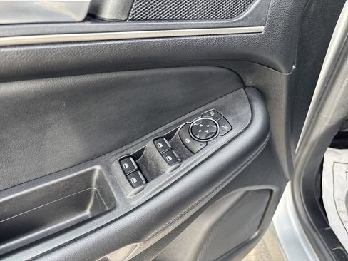 Used 2022 Ford Edge SEL w/ Convenience Package image 13