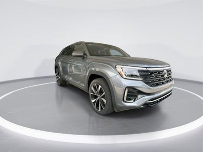 New 2025 Volkswagen Atlas Cross Sport SEL Premium R-Line
