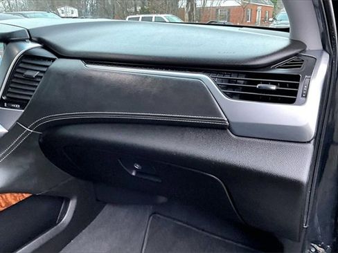 Used 2019 Chevrolet Tahoe Premier image 23