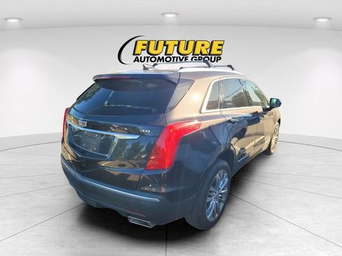 Used 2017 Cadillac XT5 Premium Luxury w/ Driver Assist Package AWD/4WD image 3