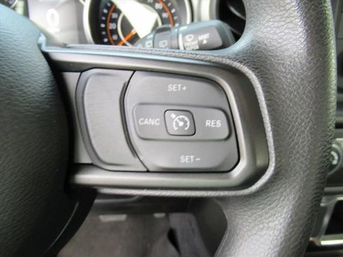 Used 2021 Jeep Wrangler Sport image 18