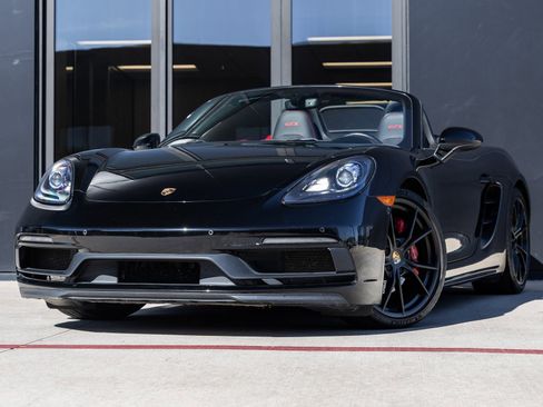 Certified 2019 Porsche 718 Boxster GTS image 1