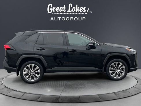 Used 2023 Toyota RAV4 XLE Premium image 6