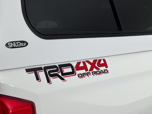 Used 2017 Toyota Tundra SR5 w/ TRD Off Road Package AWD/4WD image 13