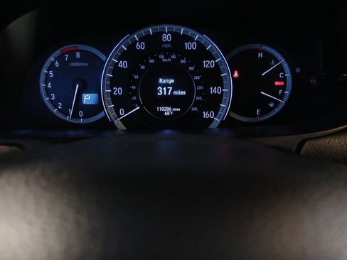 Used 2016 Honda Accord Touring image 17
