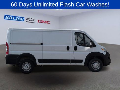Used 2025 RAM ProMaster 2500 w/ Convenience Group FWD image 2