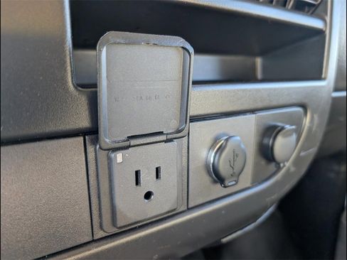 Used 2023 GMC Savana 2500 w/ Driver Convenience Package image 19