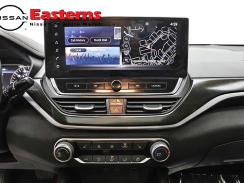 Used 2023 Nissan Altima 2.5 SR w/ SR Premium Package FWD image 12