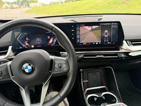 Used 2025 BMW X1 xDrive28i w/ Convenience Package AWD/4WD image 10