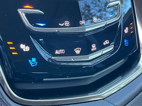 Used 2018 Cadillac CTS Luxury image 34