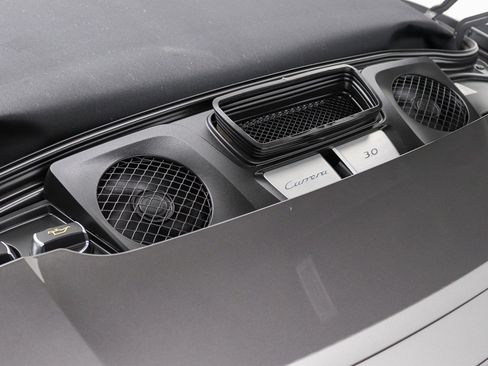 Used 2017 Porsche 911 Carrera image 41