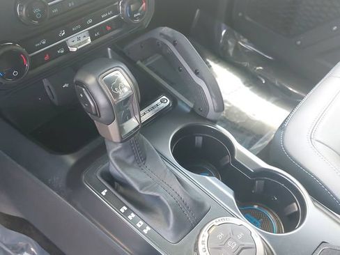 Used 2024 Ford Bronco Outer Banks AWD/4WD image 25