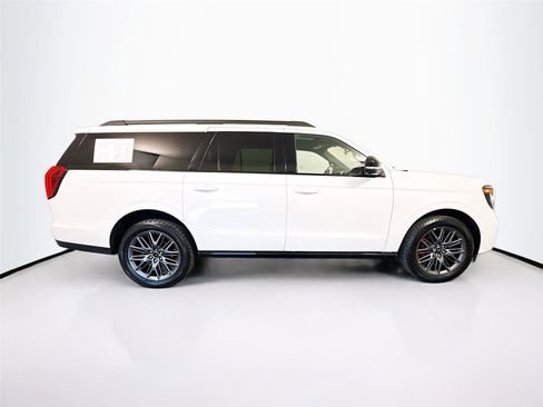 Used 2025 Ford Expedition Max Platinum w/ Stealth Performance Package AWD/4WD image 36