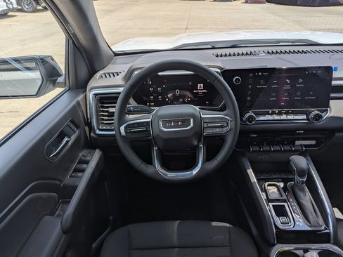 New 2026 GMC Canyon Elevation image 3