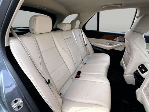 Used 2022 Mercedes-Benz GLE 350 4MATIC w/ Premium Package image 21