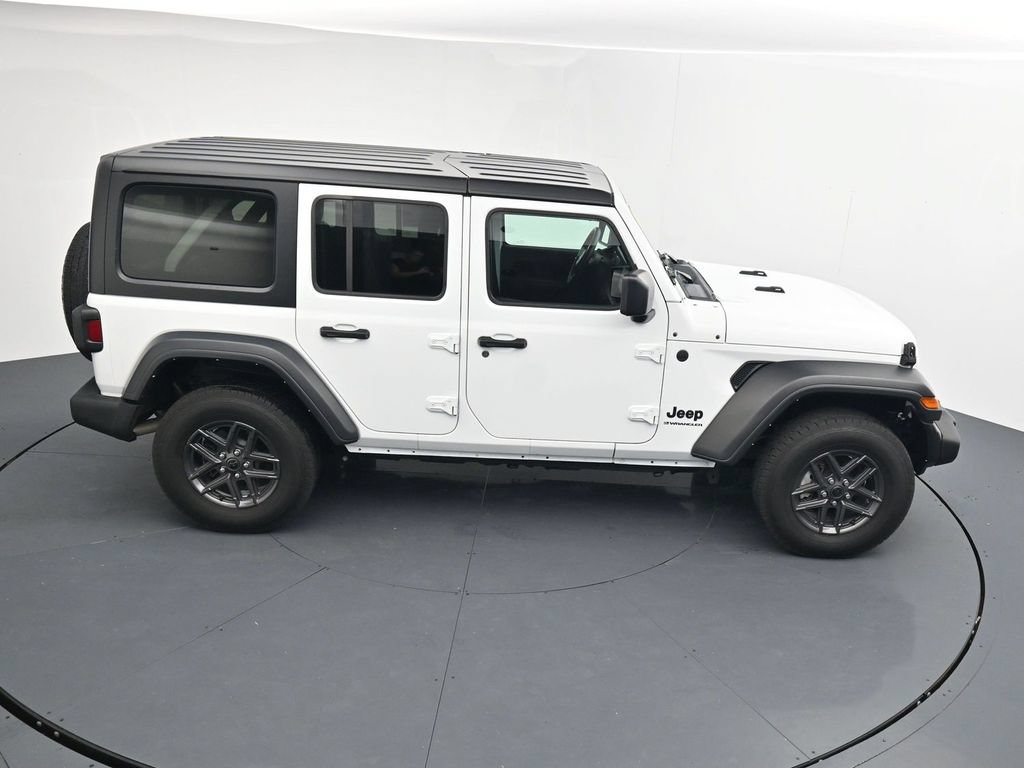 Used 2024 Jeep Wrangler Unlimited Sport AWD/4WD image 32