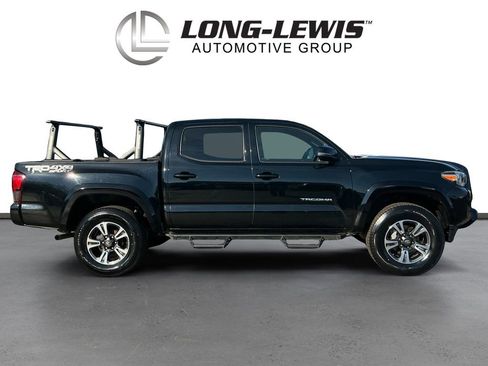 Used 2018 Toyota Tacoma SR5 image 8