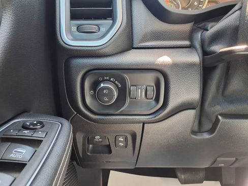 Used 2021 RAM 1500 Laramie AWD/4WD image 28