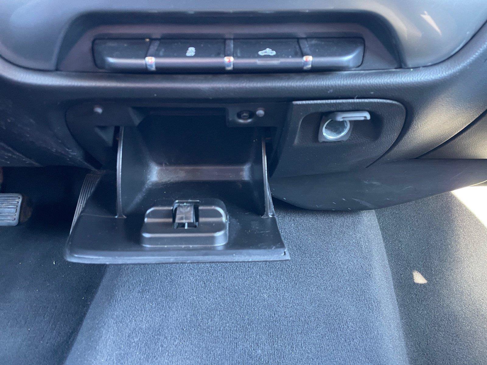 Used 2019 Chevrolet Silverado 1500 LT AWD/4WD image 20