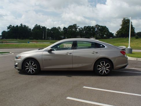 Used 2023 Chevrolet Malibu RS FWD image 12