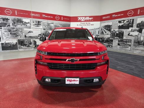 Used 2019 Chevrolet Silverado 1500 RST image 9