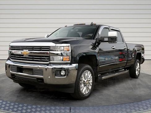 Used 2016 Chevrolet Silverado 2500 LTZ w/ Duramax Plus Package image 3