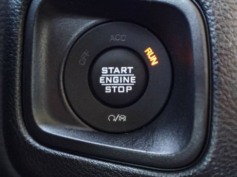 Used 2024 Jeep Wrangler Sport AWD/4WD image 29