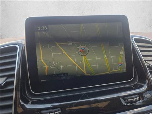 Used 2016 Mercedes-Benz GLE 400 4MATIC image 11