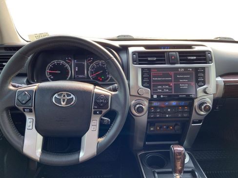 Used 2020 Toyota 4Runner Limited AWD/4WD image 7