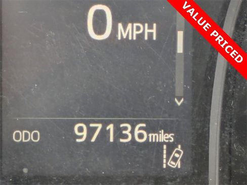 Used 2018 Toyota Camry SE image 24