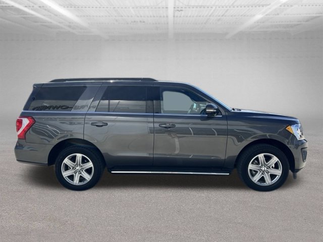 Used 2020 Ford Expedition XLT w/ Equipment Group 202A AWD/4WD image 11