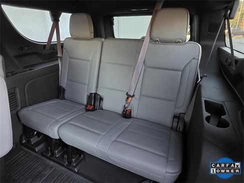 Used 2021 GMC Yukon XL SLT w/ SLT Luxury Plus Package image 17