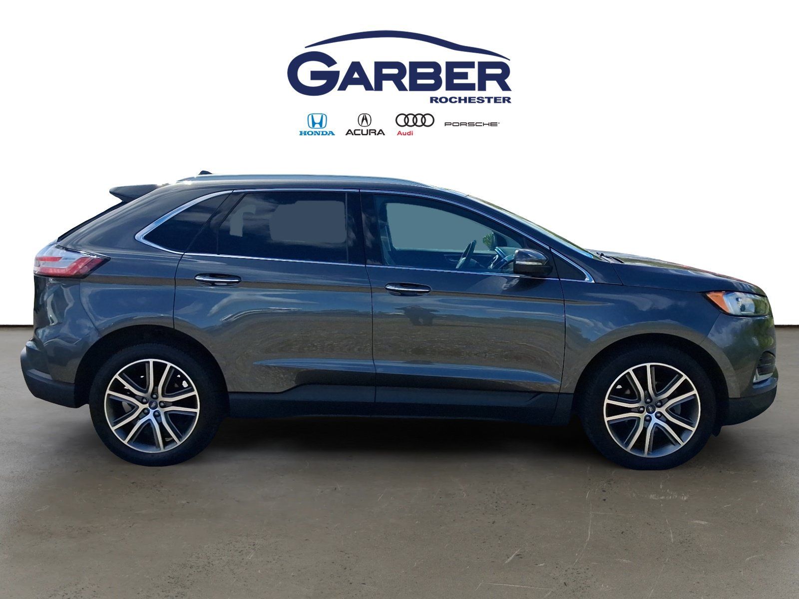 Used 2019 Ford Edge Titanium FWD image 9