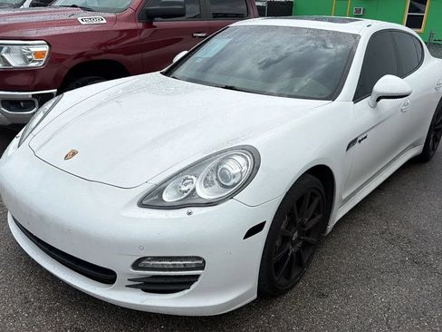 Used 2012 Porsche Panamera S RWD image 3