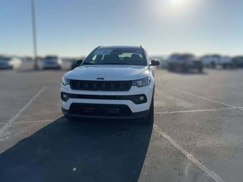New 2026 Jeep Compass Latitude image 2