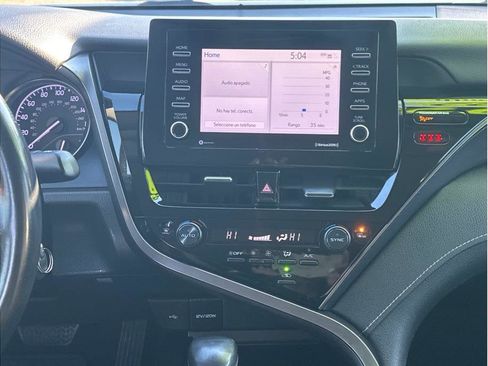 Used 2022 Toyota Camry SE image 17