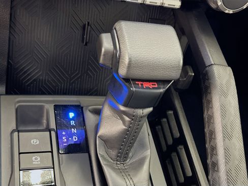 Used 2025 Toyota Tacoma TRD Off-Road image 25