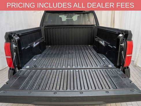 Used 2024 Toyota Tacoma SR5 AWD/4WD image 5