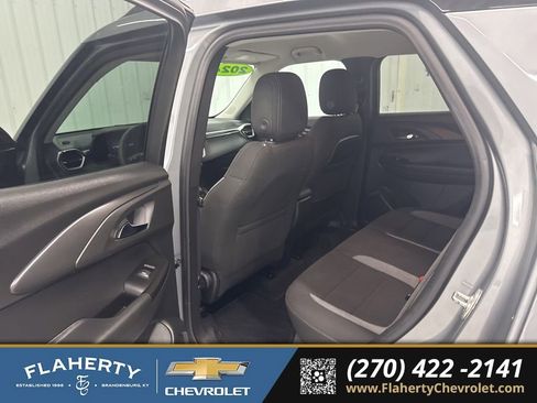 Used 2024 Chevrolet TrailBlazer LT FWD image 12