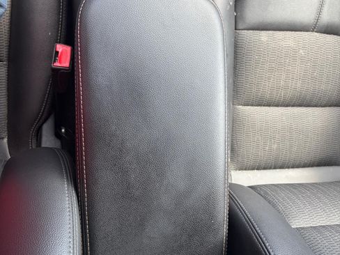 Used 2018 Chevrolet Impala LT FWD image 27