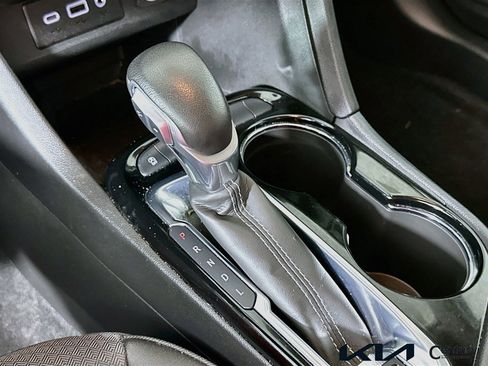 Used 2023 Buick Encore GX Select w/ Sport Touring Package FWD image 16