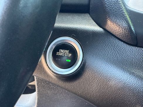 Used 2020 GMC Terrain SLE w/ Driver Convenience Package image 29