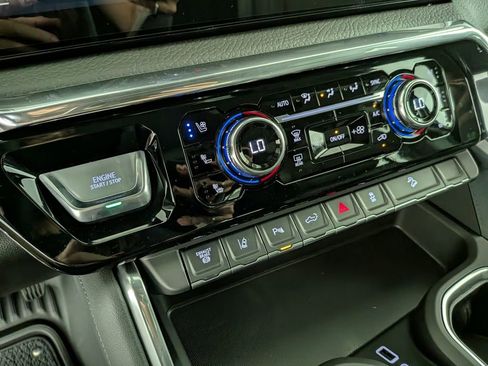 New 2025 GMC Sierra 3500 Denali w/ Denali Reserve Package image 25