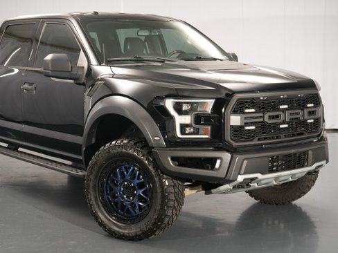 Used 2017 Ford F150 Raptor w/ Equipment Group 801A Mid AWD/4WD image 10