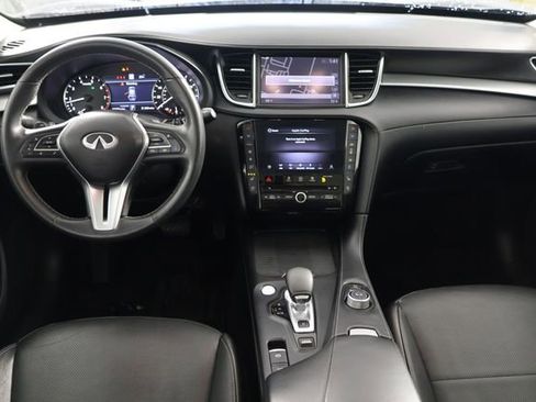 Used 2022 INFINITI QX50 Essential image 2