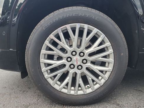 Certified 2024 GMC Acadia Denali w/ Super Cruise Package FWD image 33