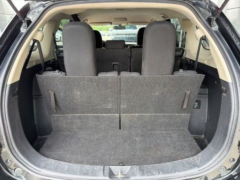 Used 2018 Mitsubishi Outlander ES AWD/4WD image 17