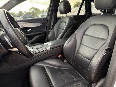 Used 2020 Mercedes-Benz GLC 300 image 24