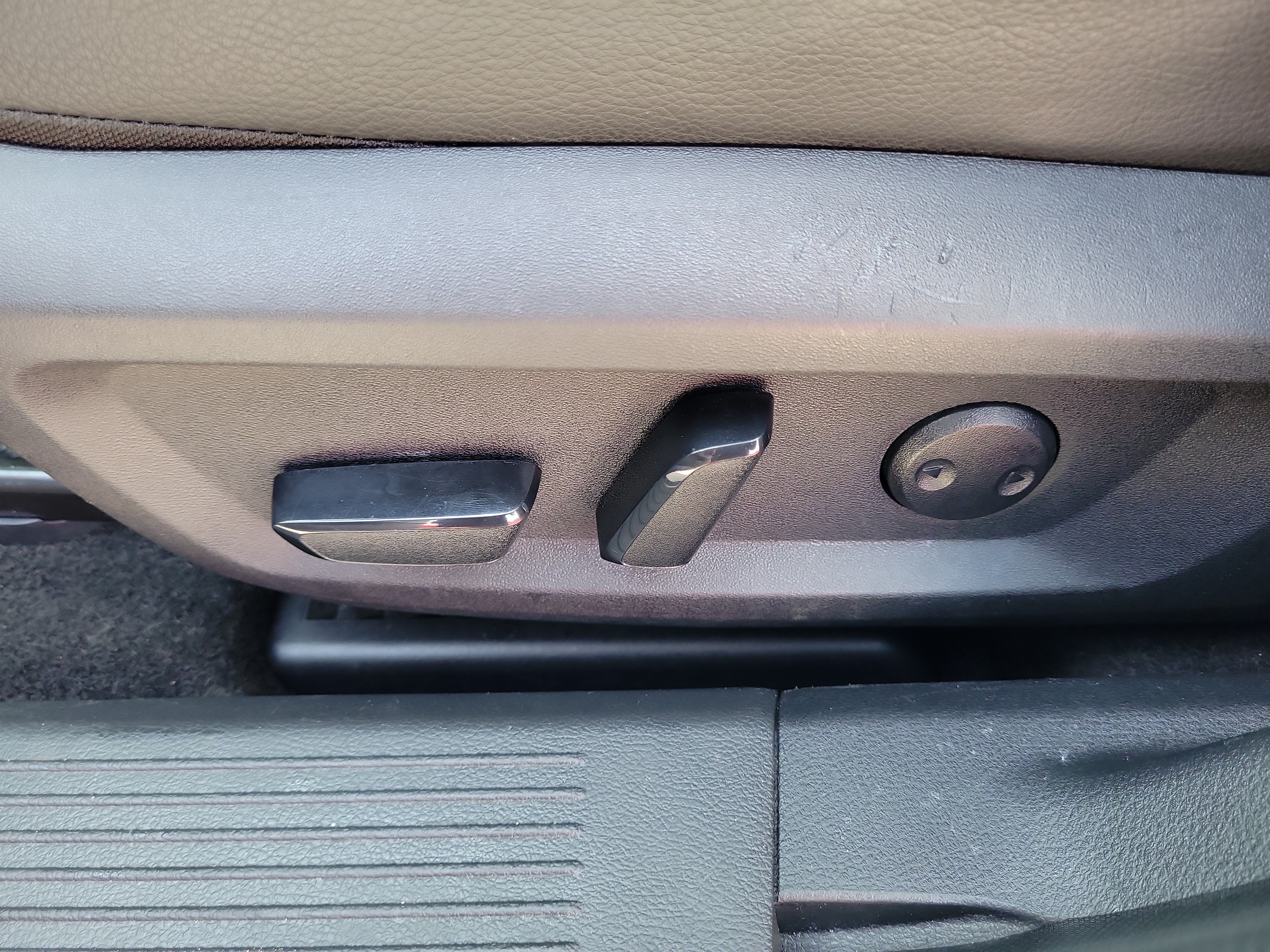 Certified 2023 Nissan Rogue SL FWD image 15